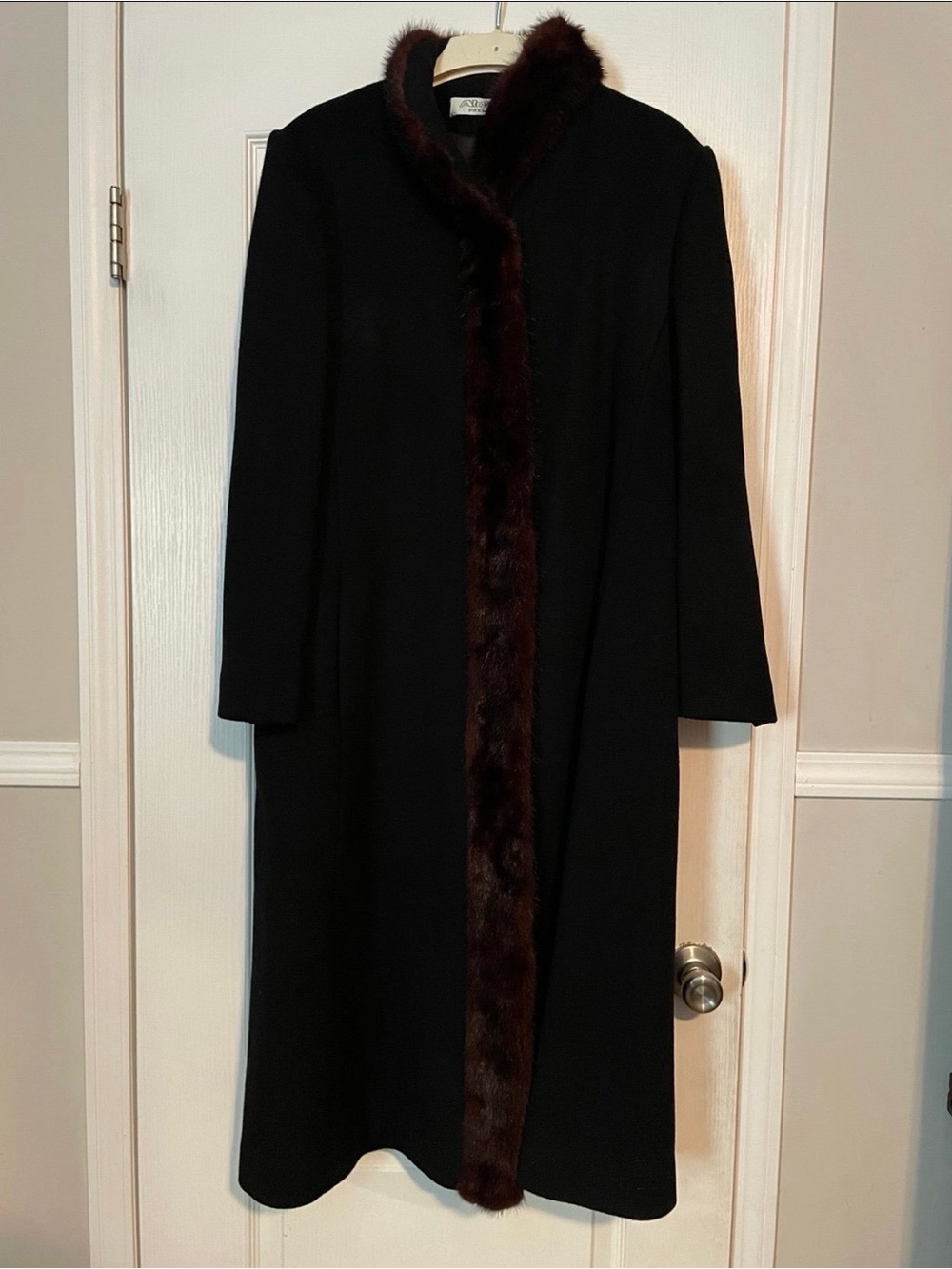 Vintage Alorna Premiere Women’s Black Trench Coat
